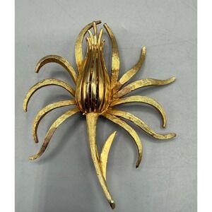Vintage Corocraft Gold Tone Modernist Flower Brooch Pin Thistle Blossom 3.25in